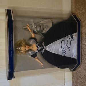 Barbie-Vintage Millenium Princess  NIB